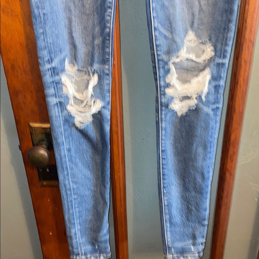 American Eagle Outfitters Ripped Blue Skinny Jeans - Picture 3 of 8